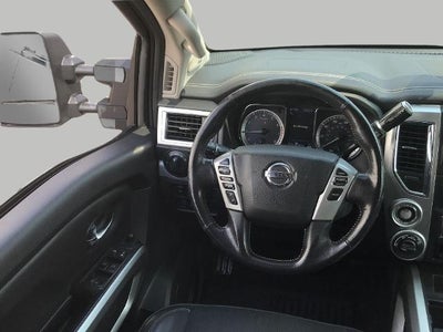 2019 Nissan TITAN 4x4 Crew Cab PRO-4X