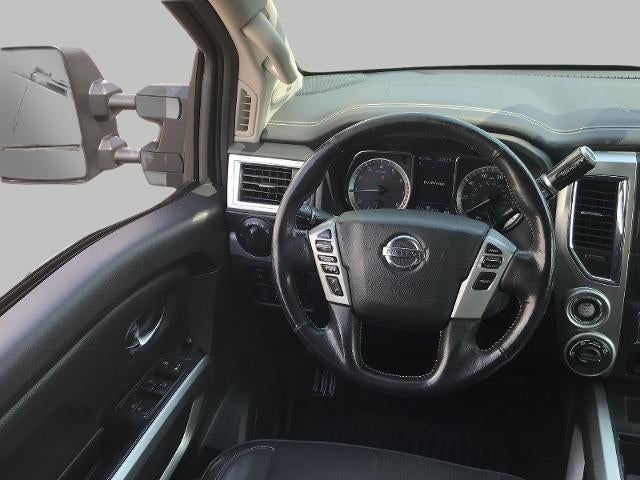 2019 Nissan TITAN 4x4 Crew Cab PRO-4X