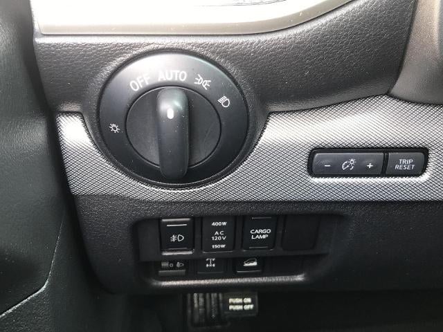 2019 Nissan TITAN 4x4 Crew Cab PRO-4X