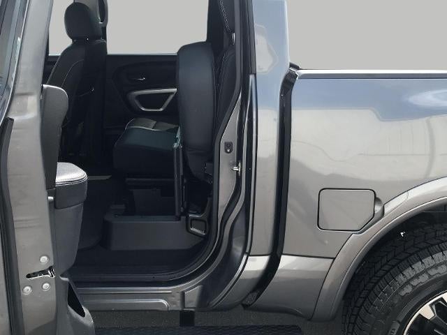2019 Nissan TITAN 4x4 Crew Cab PRO-4X