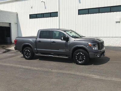 2019 Nissan TITAN 4x4 Crew Cab PRO-4X