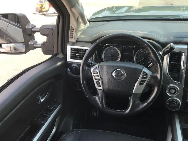 2019 Nissan TITAN 4x4 Crew Cab PRO-4X