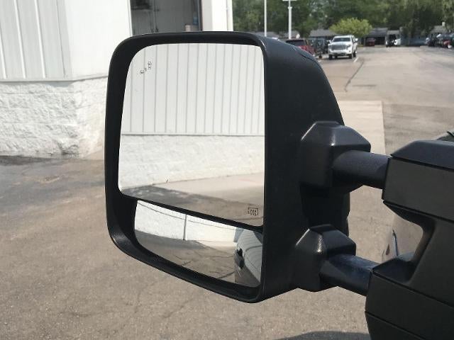 2019 Nissan TITAN 4x4 Crew Cab PRO-4X