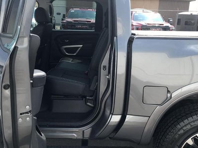 2019 Nissan TITAN 4x4 Crew Cab PRO-4X