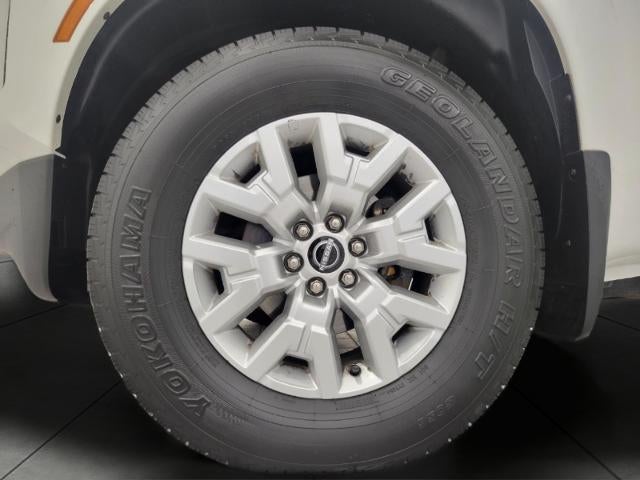 2022 Nissan Frontier Crew Cab 4x4 SV Auto