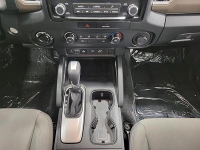 2022 Nissan Frontier Crew Cab 4x4 SV Auto