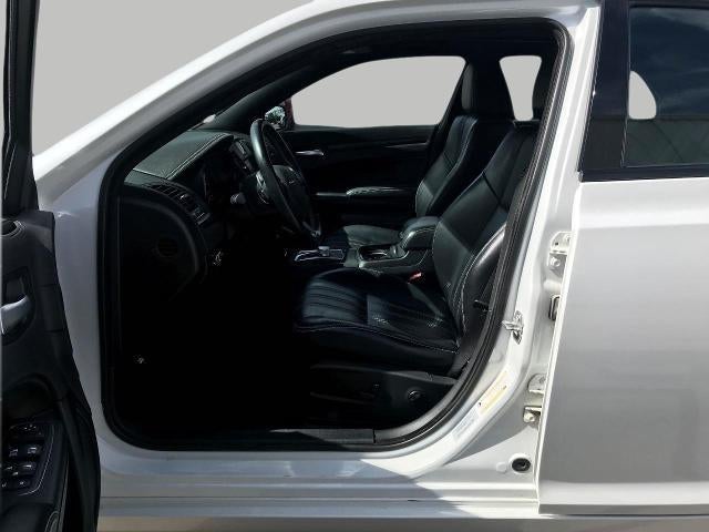 2016 Chrysler 300 4dr Sdn 300S AWD