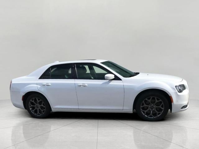 2016 Chrysler 300 4dr Sdn 300S AWD
