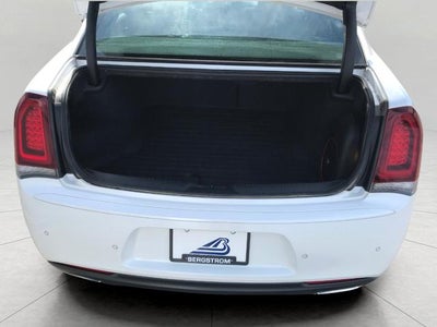 2016 Chrysler 300 4dr Sdn 300S AWD