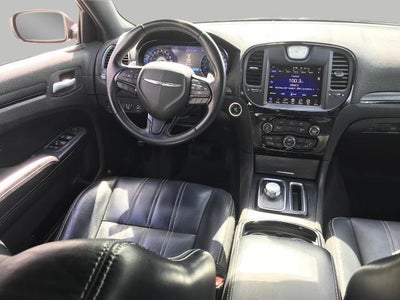 2016 Chrysler 300 4dr Sdn 300S AWD
