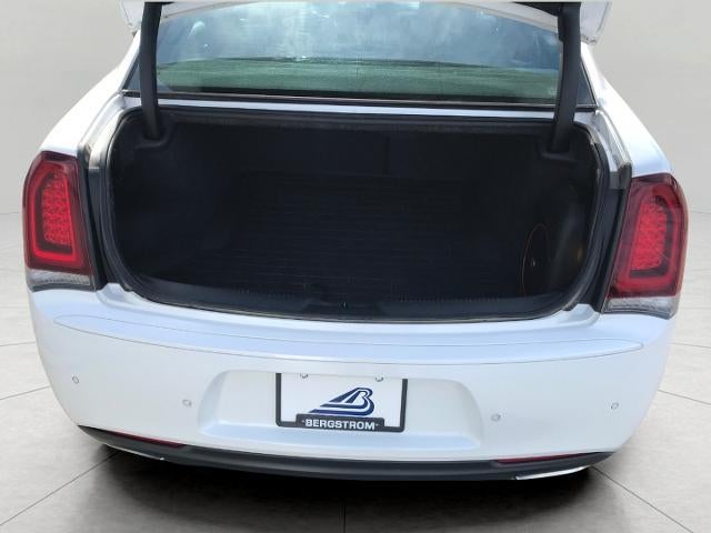 2016 Chrysler 300 4dr Sdn 300S AWD