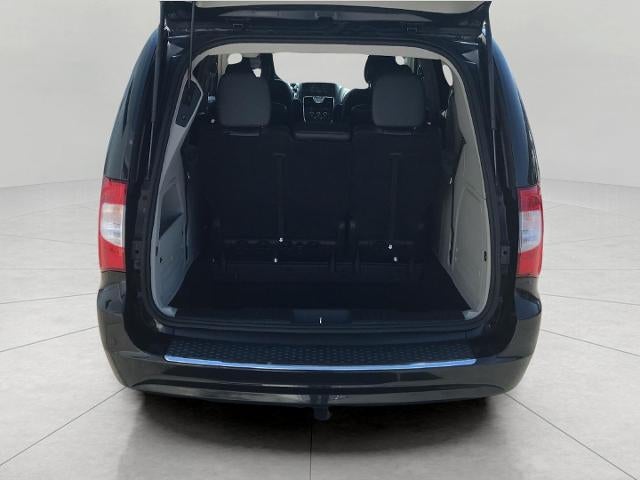 2016 Chrysler Town & Country 4dr Wgn LX