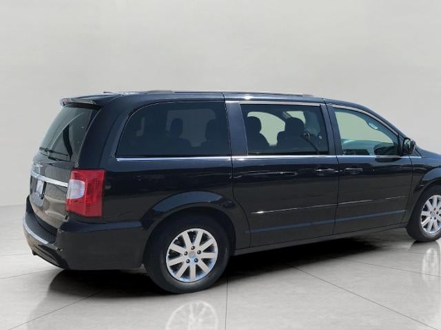 2016 Chrysler Town & Country 4dr Wgn LX