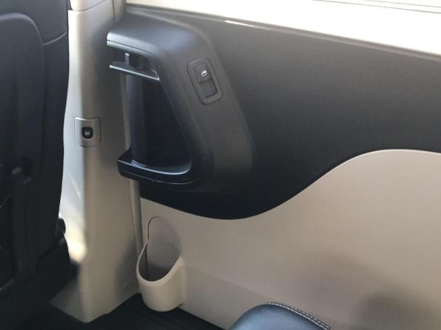 2016 Chrysler Town & Country 4dr Wgn LX