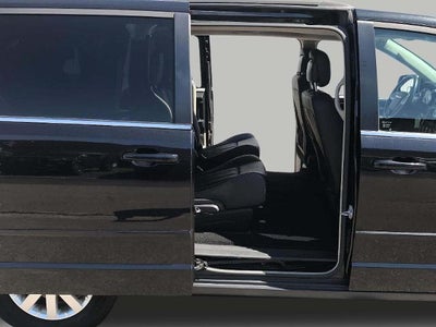 2016 Chrysler Town & Country 4dr Wgn LX