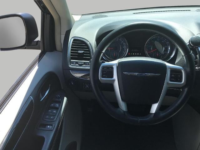 2016 Chrysler Town & Country 4dr Wgn LX