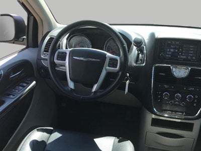 2016 Chrysler Town & Country 4dr Wgn LX
