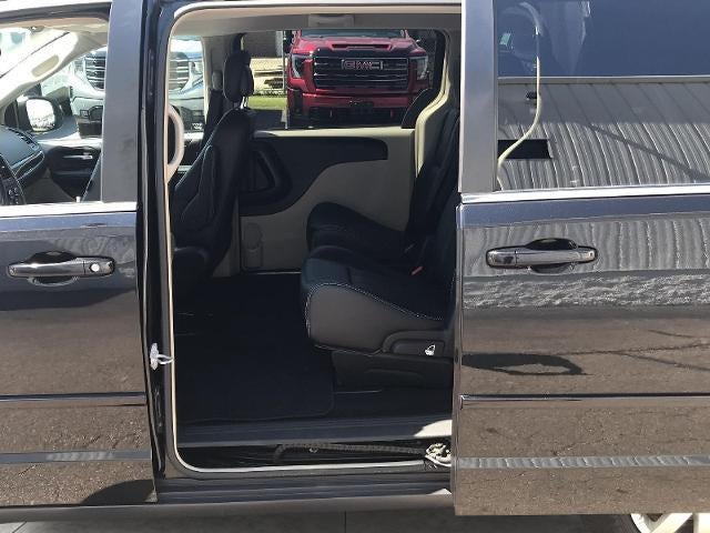 2016 Chrysler Town & Country 4dr Wgn LX