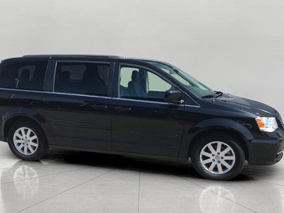 2016 Chrysler Town & Country 4dr Wgn LX