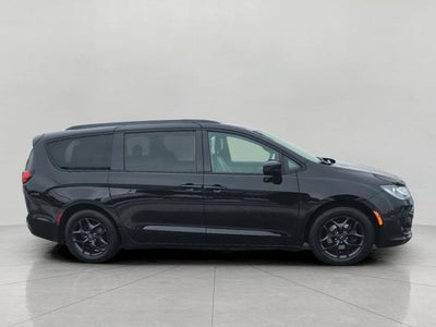 2018 Chrysler Pacifica Touring L FWD