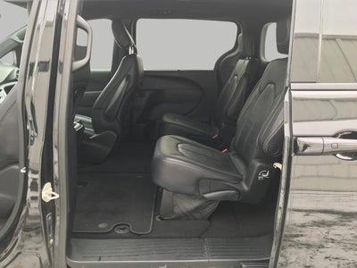 2018 Chrysler Pacifica Touring L FWD