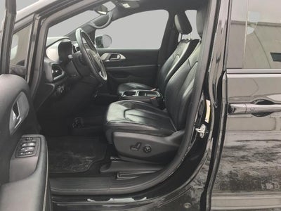 2018 Chrysler Pacifica Touring L FWD