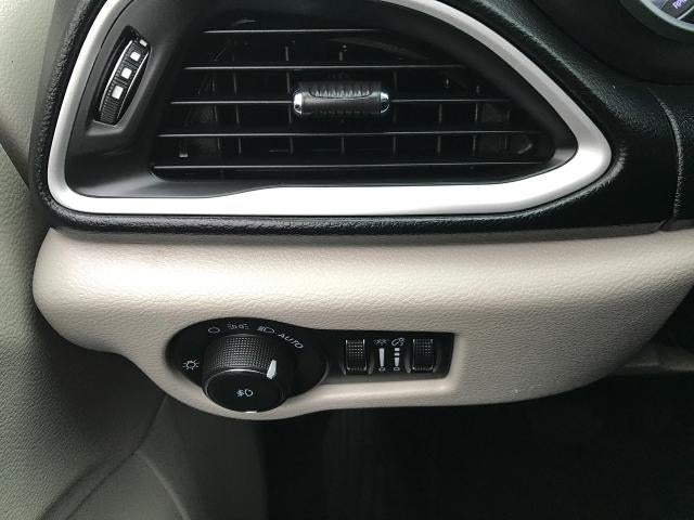 2024 Chrysler Pacifica Touring L FWD