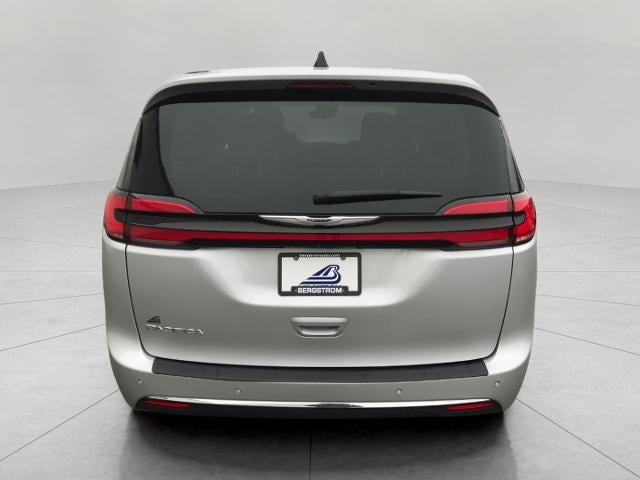 2024 Chrysler Pacifica Touring L FWD