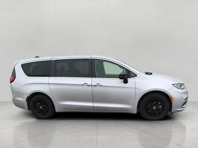 2024 Chrysler Pacifica Touring L FWD