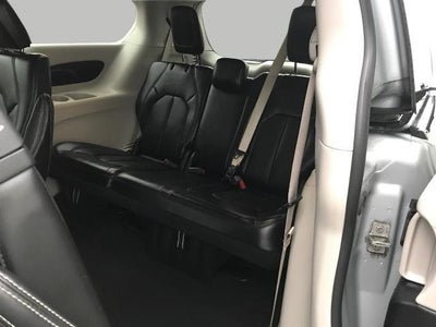 2024 Chrysler Pacifica Touring L FWD