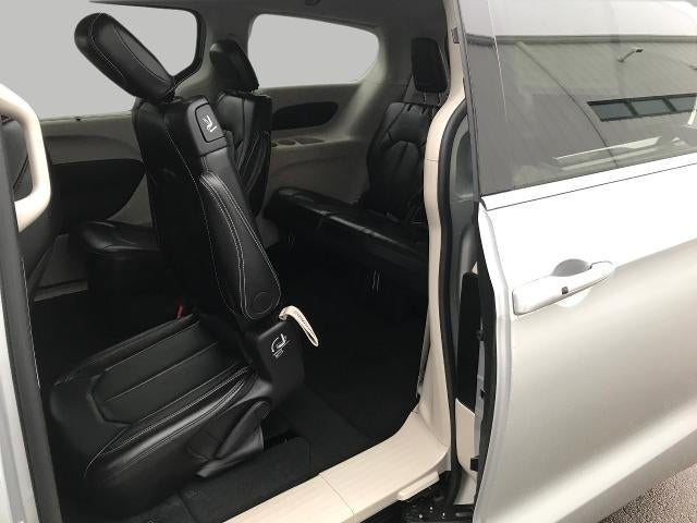 2024 Chrysler Pacifica Touring L FWD