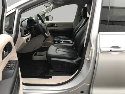 2024 Chrysler Pacifica Touring L FWD