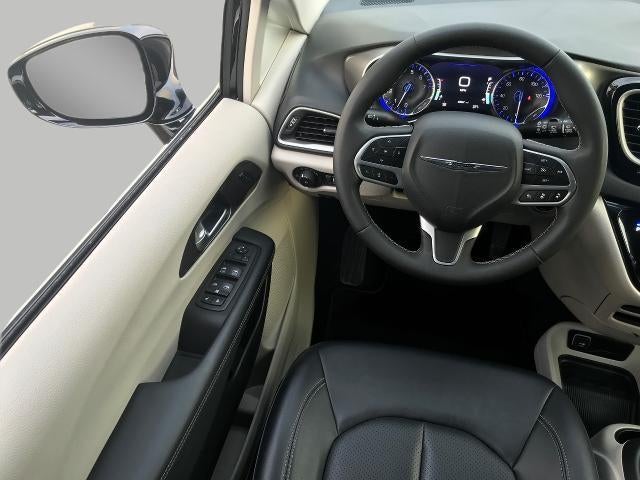 2024 Chrysler Pacifica Touring L FWD