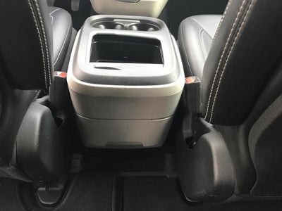 2024 Chrysler Pacifica Touring L FWD