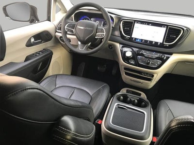 2024 Chrysler Pacifica Touring L FWD