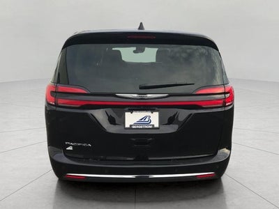 2024 Chrysler Pacifica Touring L FWD