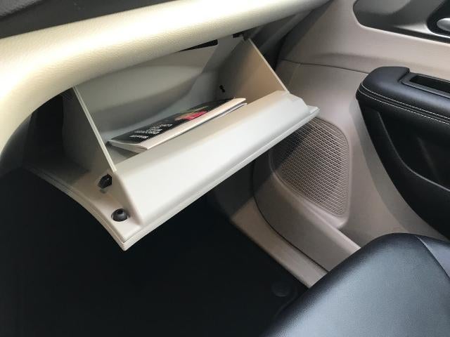 2024 Chrysler Pacifica Touring L FWD