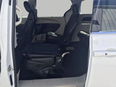 2024 Chrysler Pacifica Touring L FWD