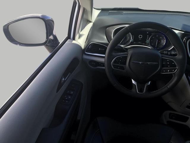 2024 Chrysler Pacifica Touring L FWD