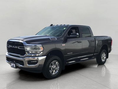2020 RAM 2500 Big Horn 4x4 Crew Cab 6'4 Box
