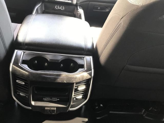 2020 RAM 2500 Big Horn 4x4 Crew Cab 6'4 Box