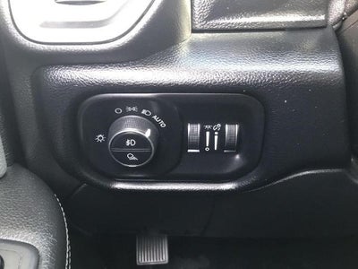 2020 RAM 2500 Big Horn 4x4 Crew Cab 6'4 Box