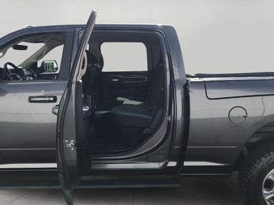 2020 RAM 2500 Big Horn 4x4 Crew Cab 6'4 Box