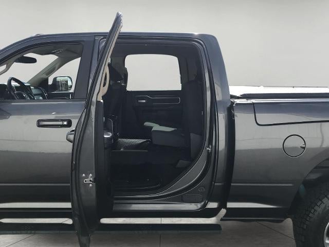 2020 RAM 2500 Big Horn 4x4 Crew Cab 6'4 Box