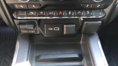2020 Chevrolet Silverado 1500 4WD Crew Cab 147 RST