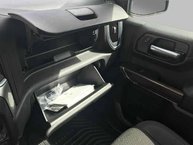 2021 Chevrolet Silverado 1500 4WD Crew Cab 147 RST
