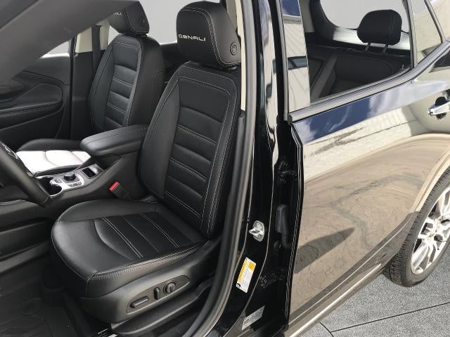 2023 GMC Terrain AWD 4dr Denali