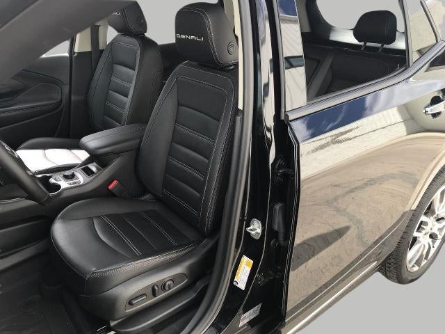 2023 GMC Terrain AWD 4dr Denali