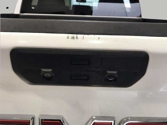 2022 GMC Sierra 1500 Limited 4WD Crew Cab 147 SLT