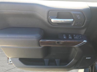 2022 GMC Sierra 1500 Limited 4WD Crew Cab 147 SLT
